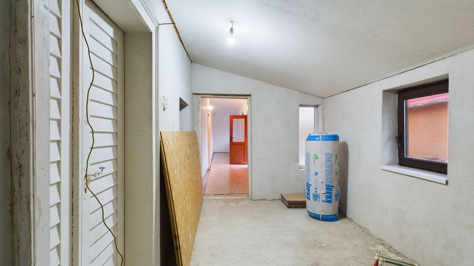 Oportunitate unică! Casă reabilitată parțial în Nitckidorf - Poză 12