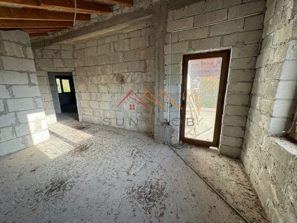 Vila S+P+E, priveliste deosebita, 6 camere, garaj, terasa, Cornu, PH - Poză 17