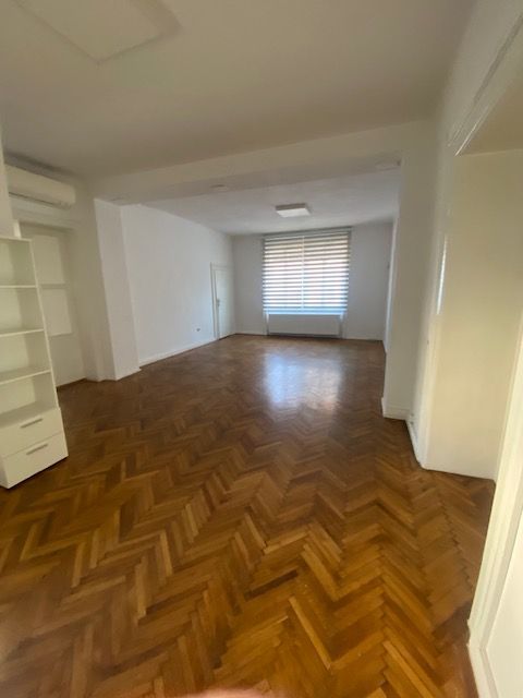 Spatiu de birou zona centrală - Poză 3