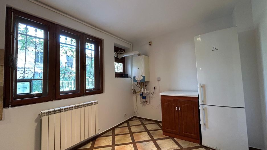 Vilă Neoclasică Arh. Enescu Cișmigiu 4 camere - Poză 16