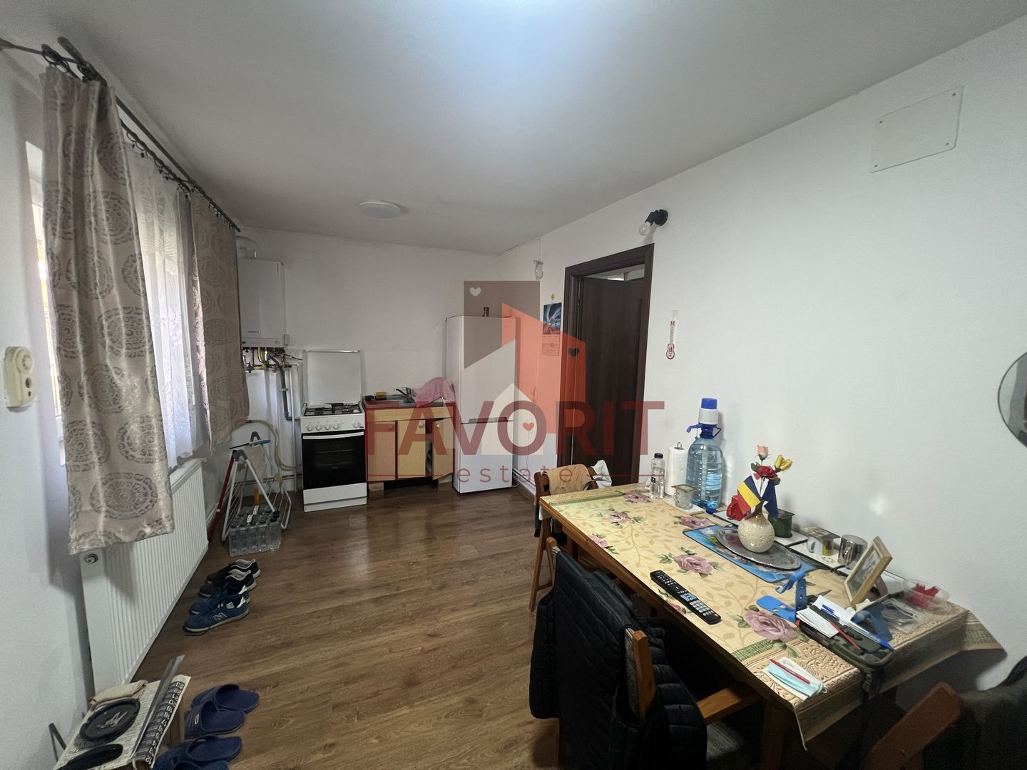 Apartament 2 camere la curte comună | zona Odobescu - Poză 3