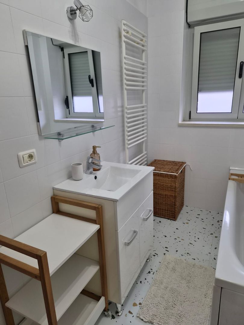 Apartament doua camere,doua locuri de parcare zona Aradului - Poză 11