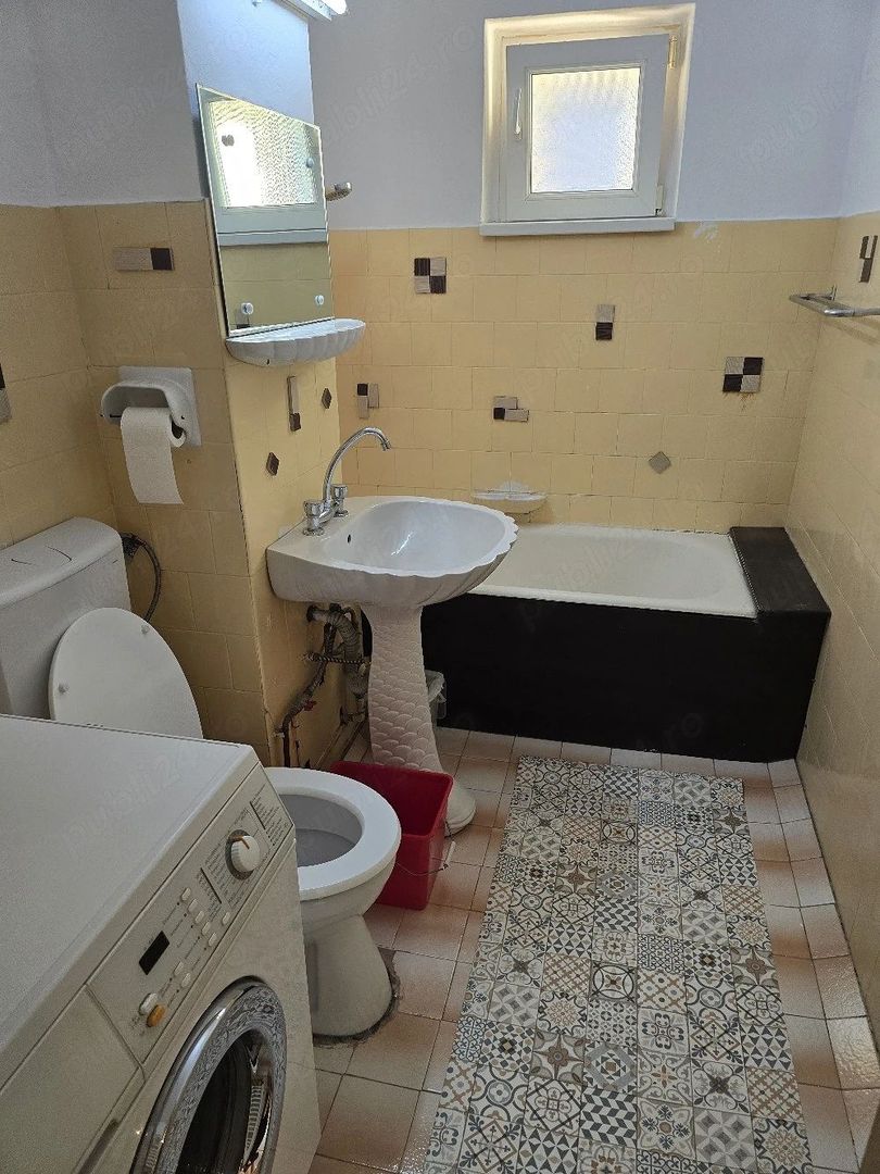Inchiriez apartament cu 3 camere, decomandat, - Poză 7