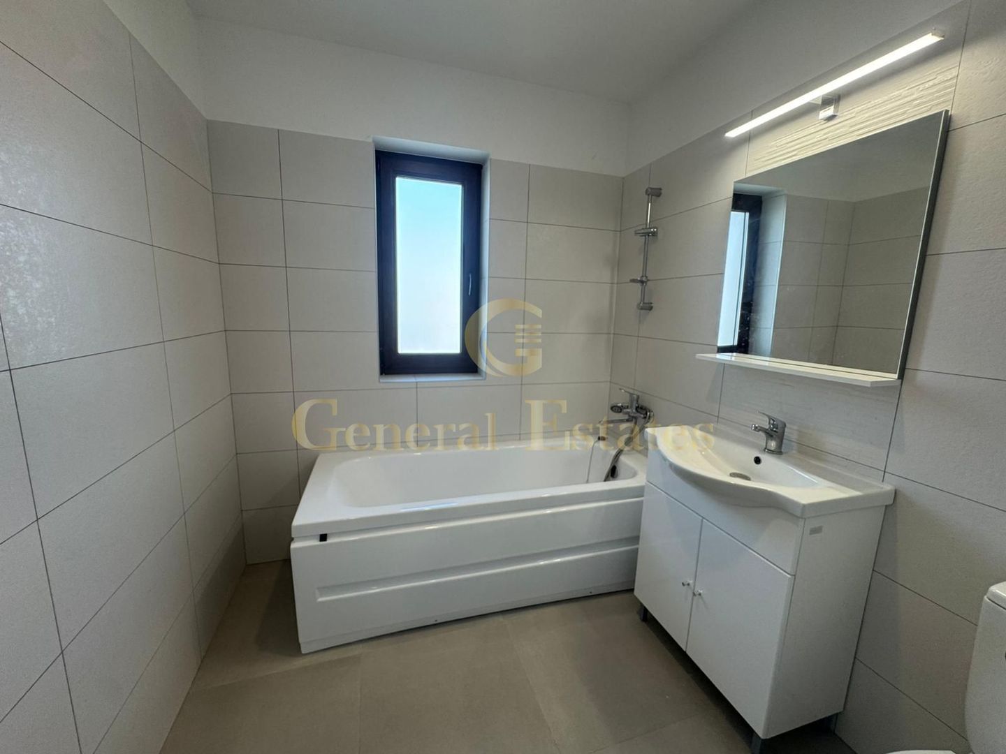 Chirie Casă tip duplex  4 camere - Poză 10