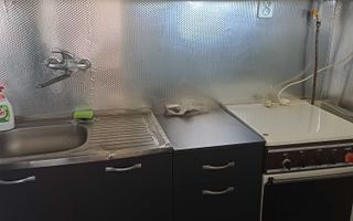 BRASADAS vinde garsoniera etaj 2/4 pe Ostrovului. - Poză 4