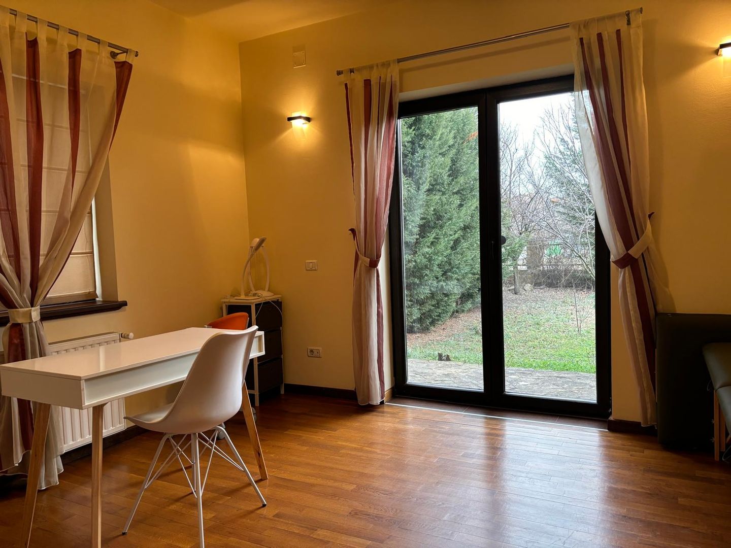 🏡 Casă individuală în Ronat – 6 camere, garaj dublu, finisată modern✨ - Poză 8