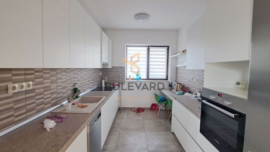 Casa tip duplex cu teren de  300 mp - Poză 4