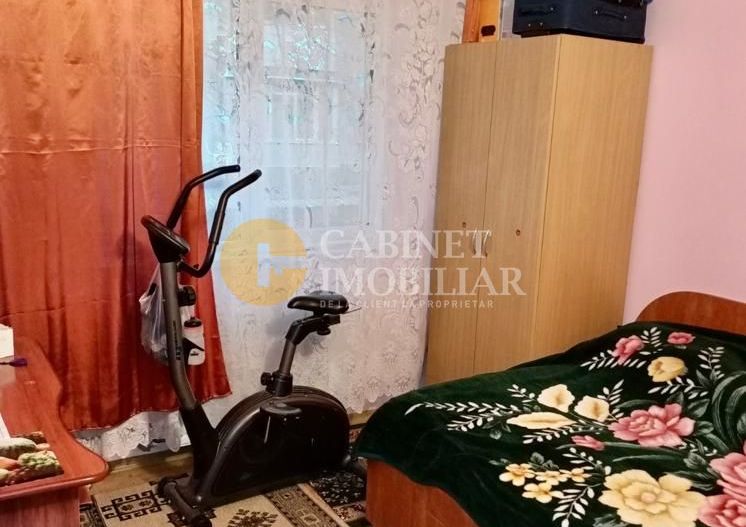 Etaj 1 zona Dacia 3 camere - Poză 3