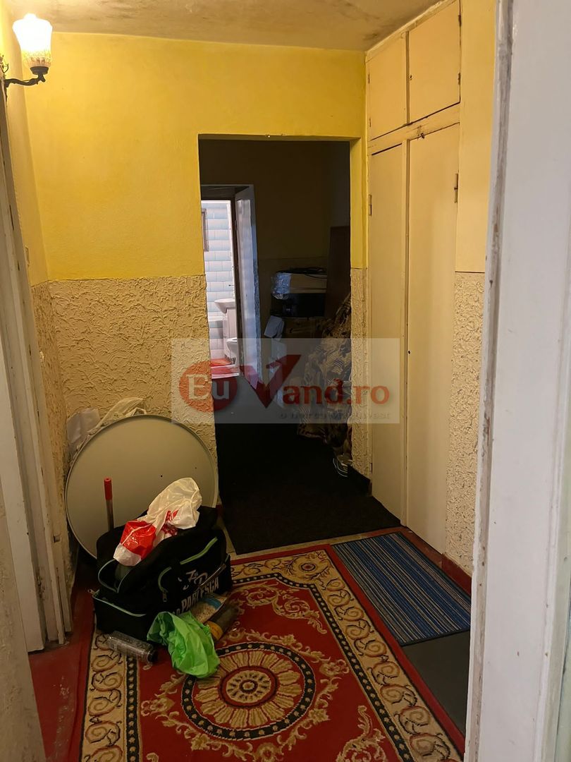 De vanzare apartament 3 camere Micro 16, etaj 4/4, 64.000 euro - Poză 8
