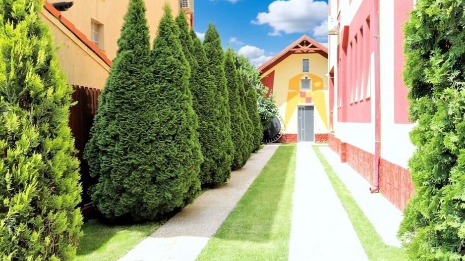 Mamaia Nord - Langa Mare, pensiune la cheie, 11 camere, 9 bai! - Poză 28