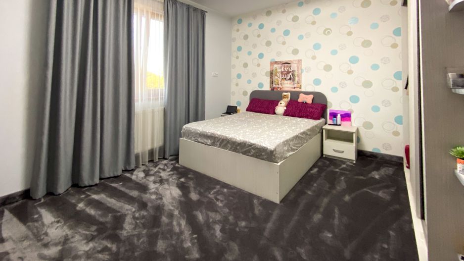 Descoperă Eleganța și Rafinamentul: Vila de Vis pe un lot generos - Poză 21