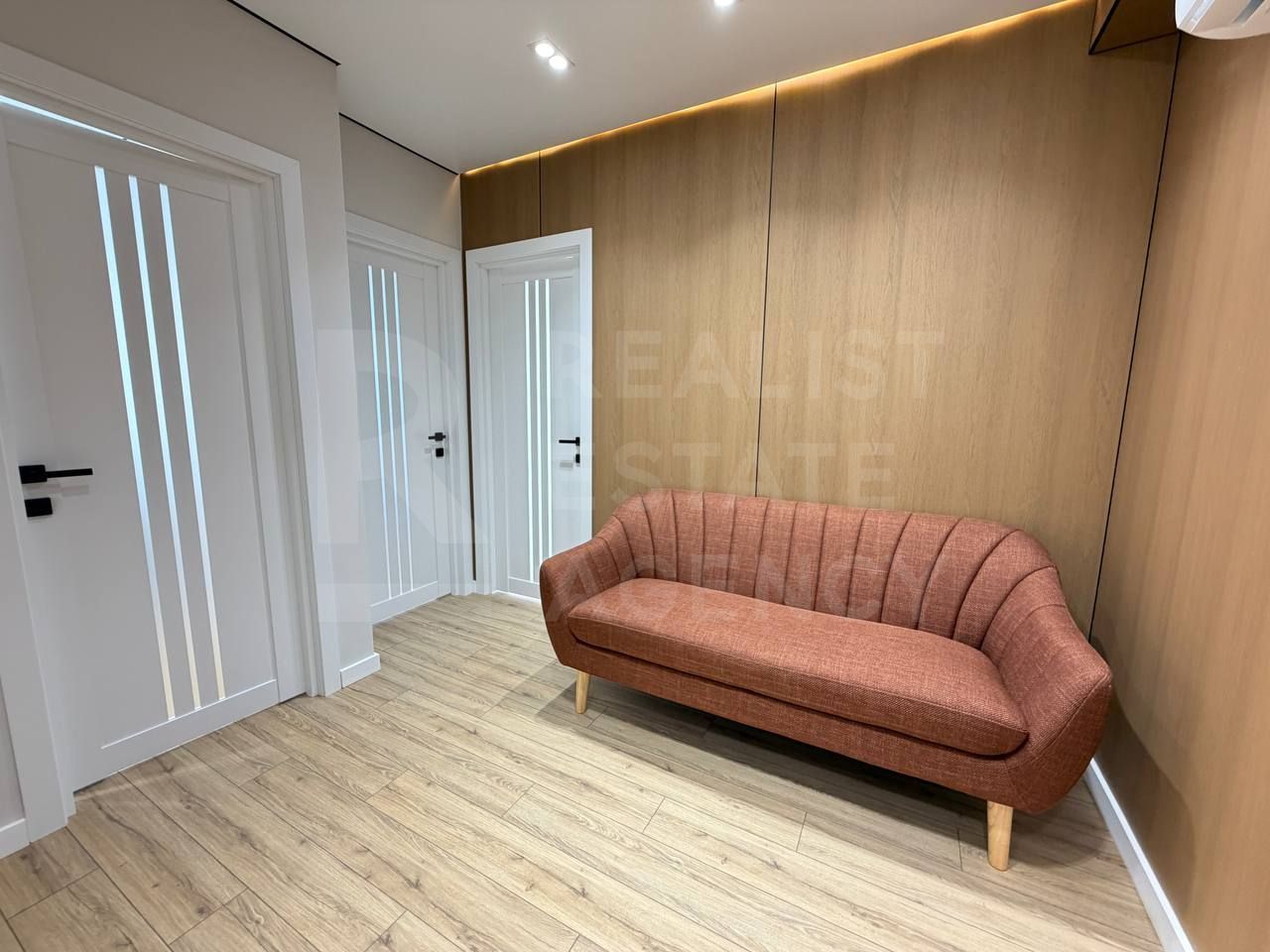 Vânzare, apartament cu 2 camere 50 mp, str. Ialoveni Telecentru - Poză 9