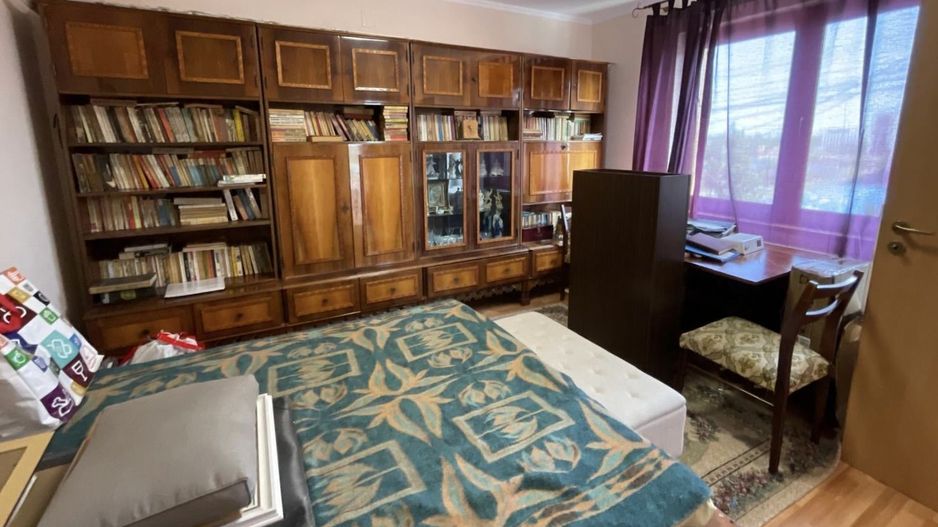 Casă spațioasă, confort ridicat, garaj și teren generos, zona Aradului - Poză 12