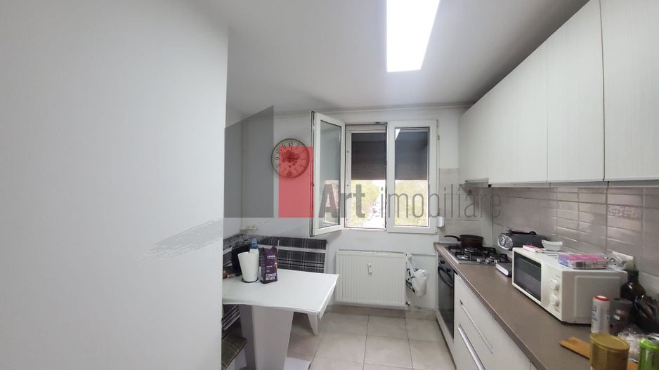 Apartament 3 camere decomandat Trapezului - Poză 10
