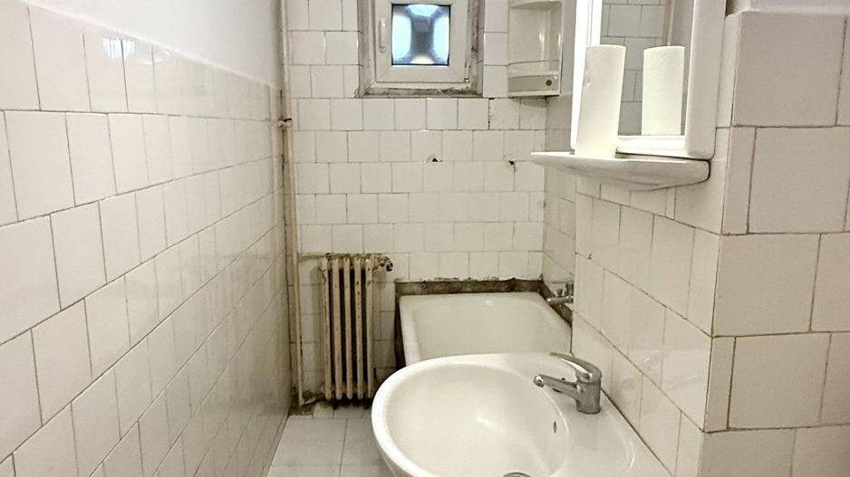 APARTAMENT 4 CAMERE - Poză 7