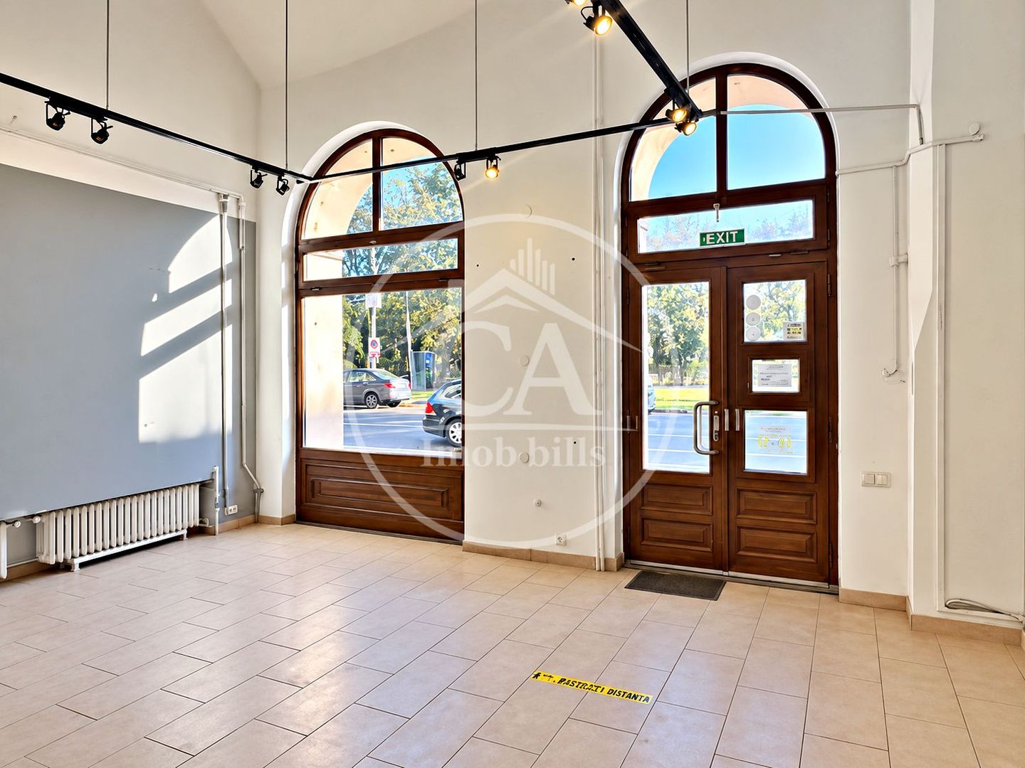 Spatiu comercial ultracentral de închiriat  Oradea - Poză 2