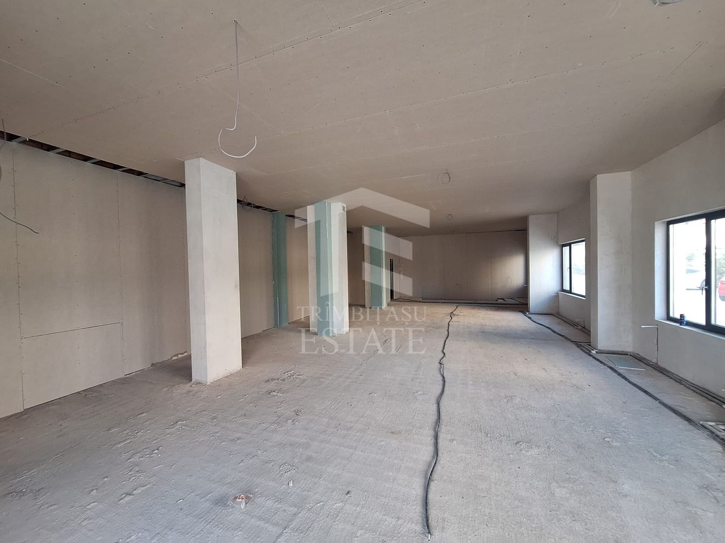 Spatiu Comercial Tunari Otopeni Bloc Nou - Stradal - 280 mp -  parcari - Poză 5