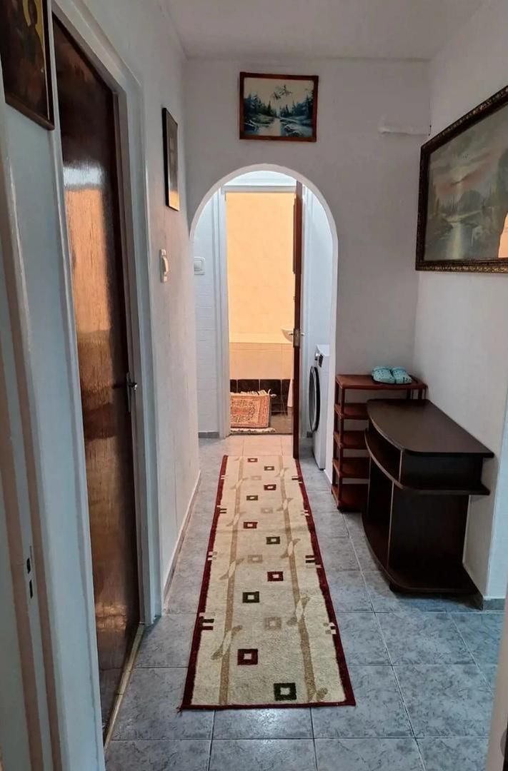 Apartament spatios, trei camere, zona Iancului - Poză 1
