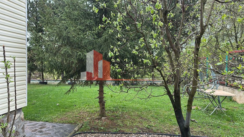 Vila cu potential zona Jolie Ville - Poză 2