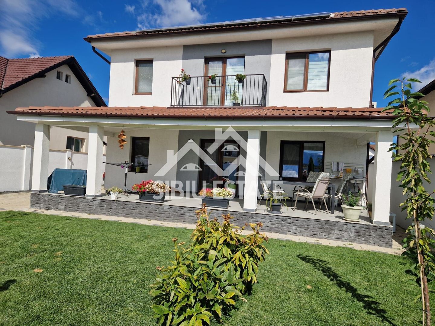 Casa individuala in Cartierul Primaverii Sibiu - Poză 1