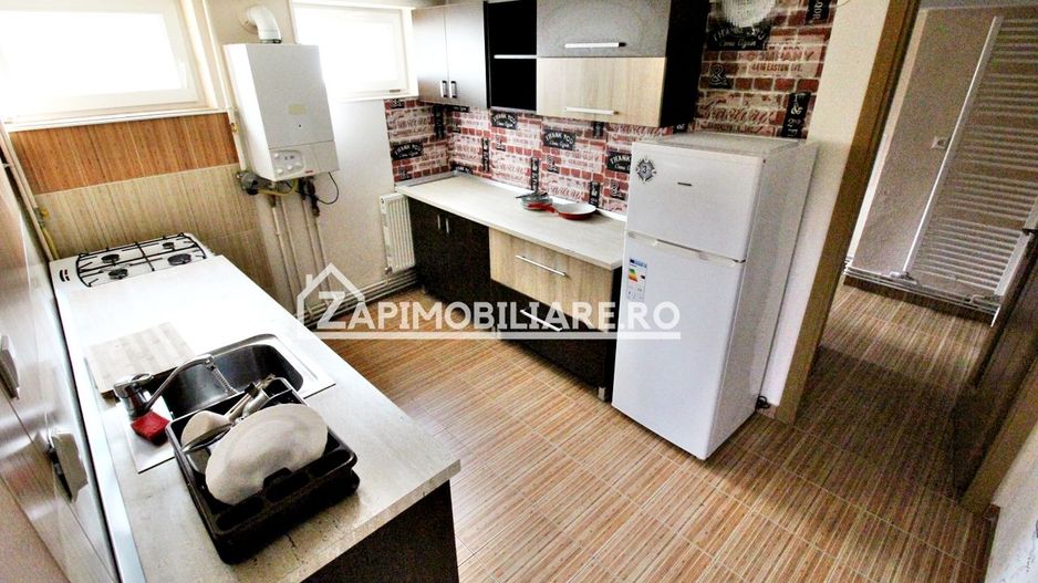 Apartament 4 camere la casă  de închiriat,zona Platou - Poză 5