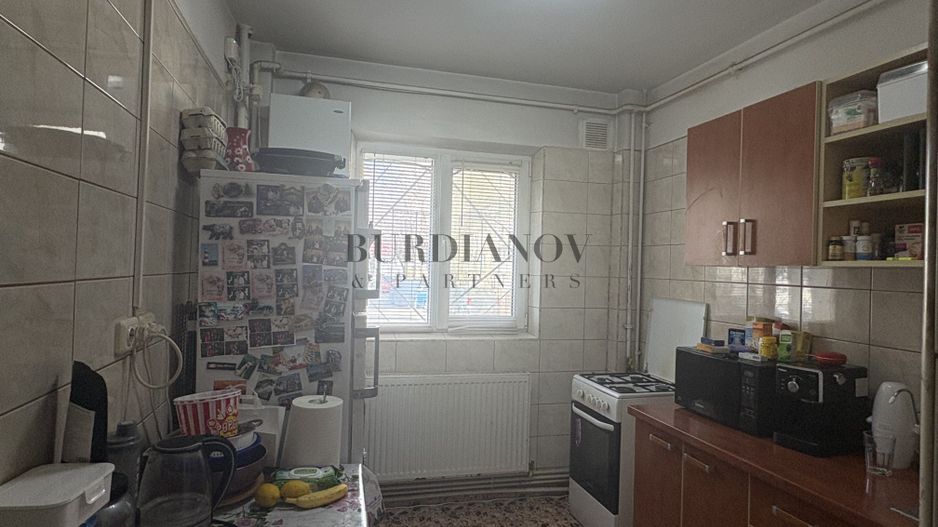 Apartament cu 3 camere - Centrala termica - Rahova - Calea Ferentari 8 - Poză 5