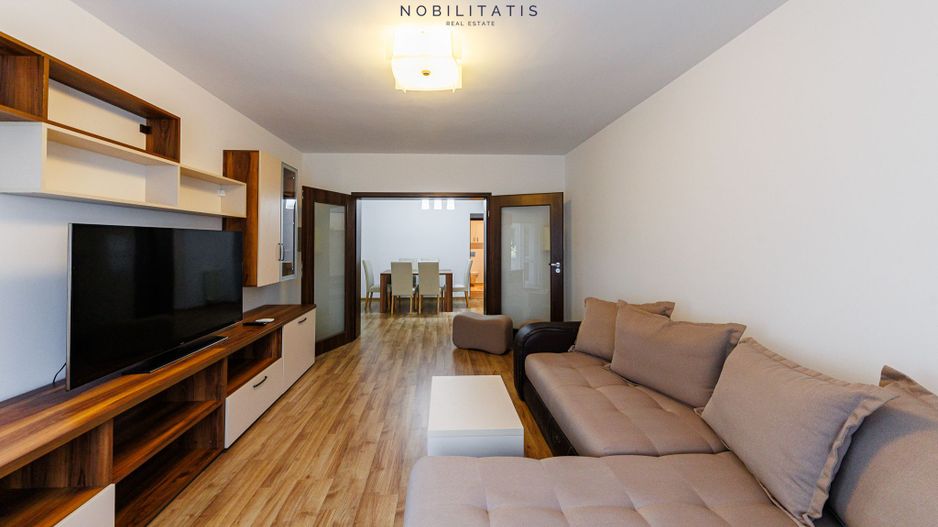 Un apartament cum rar găsești, în centrul orasului | Garaj privat - Poză 3