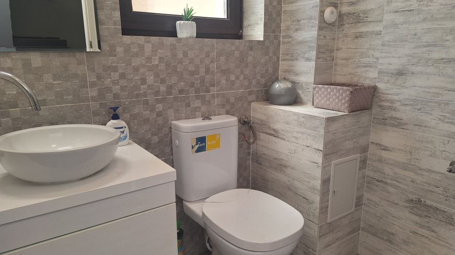 Duplex 4 cam 3 bai parcare&curte Prelungirea Ghence str. Maracineni - Poză 15