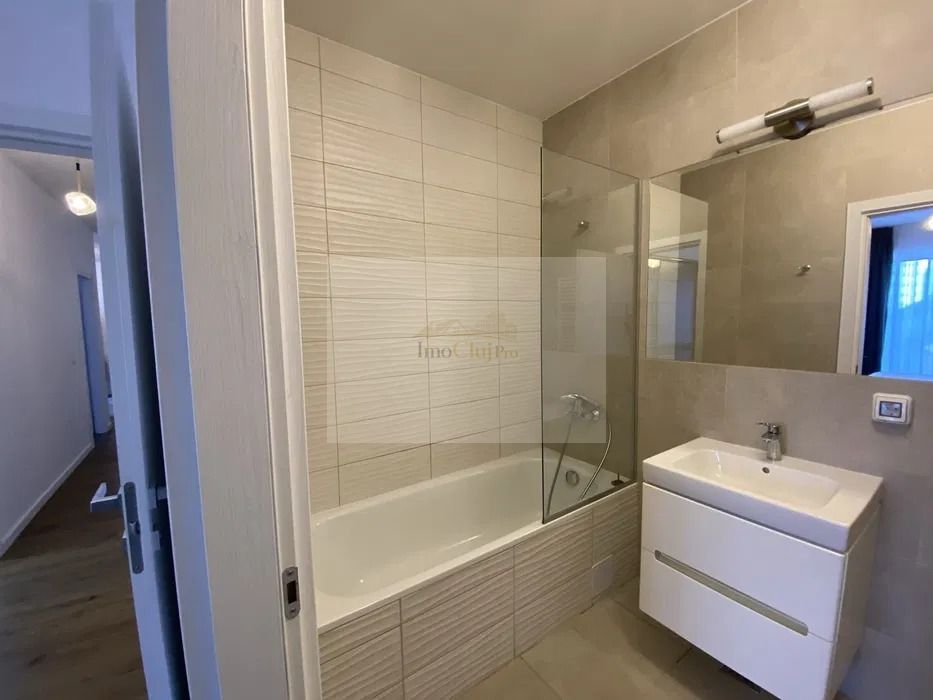 Închiriere apartament 3 camere decomandat – Record Park - Poză 8