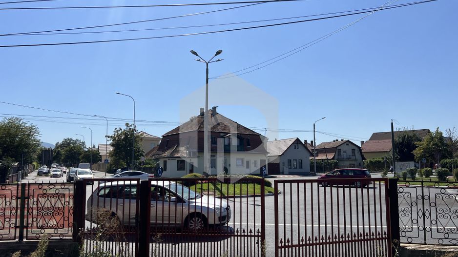 Spatiu comercial de inchiriat zona Balea-Pretabil afacere/clinica etc - Poză 2