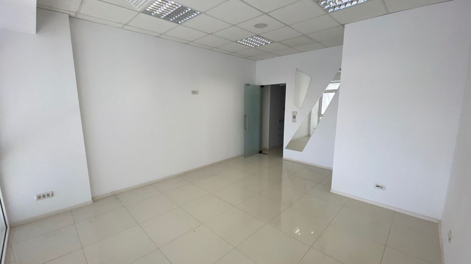 Spațiu de birouri de la 200 - 600mp - Poză 12