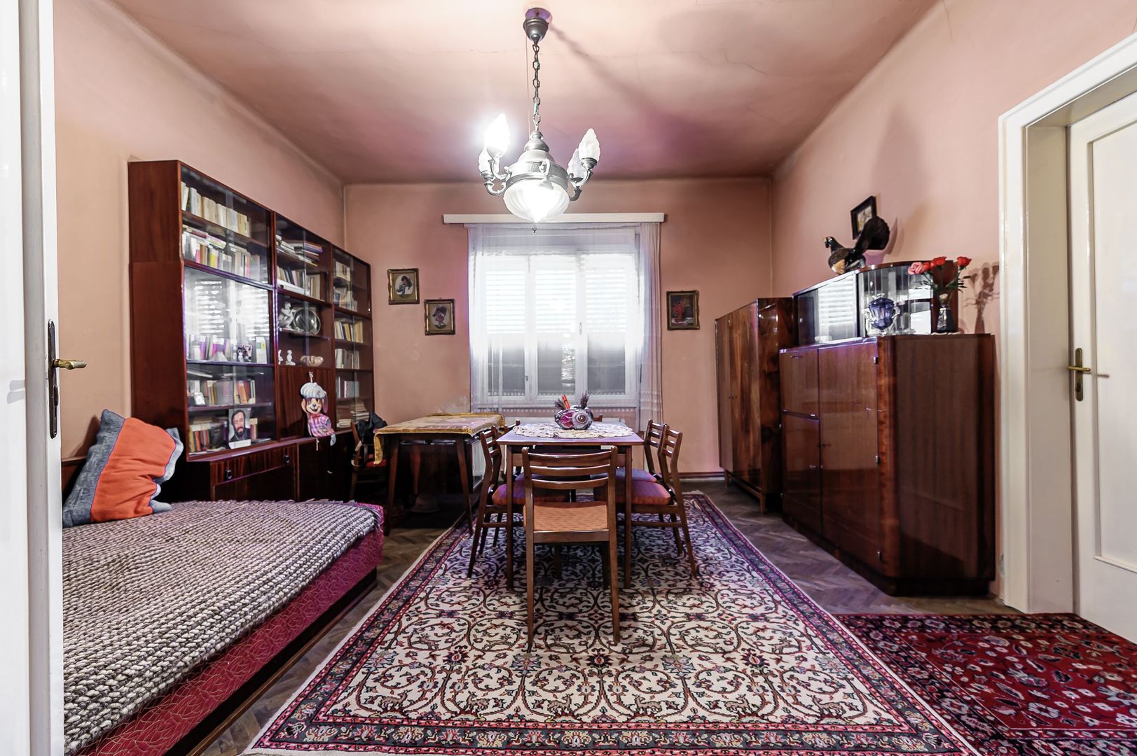 Casă cu 4 camere Augustin Doinaș - Poză 6