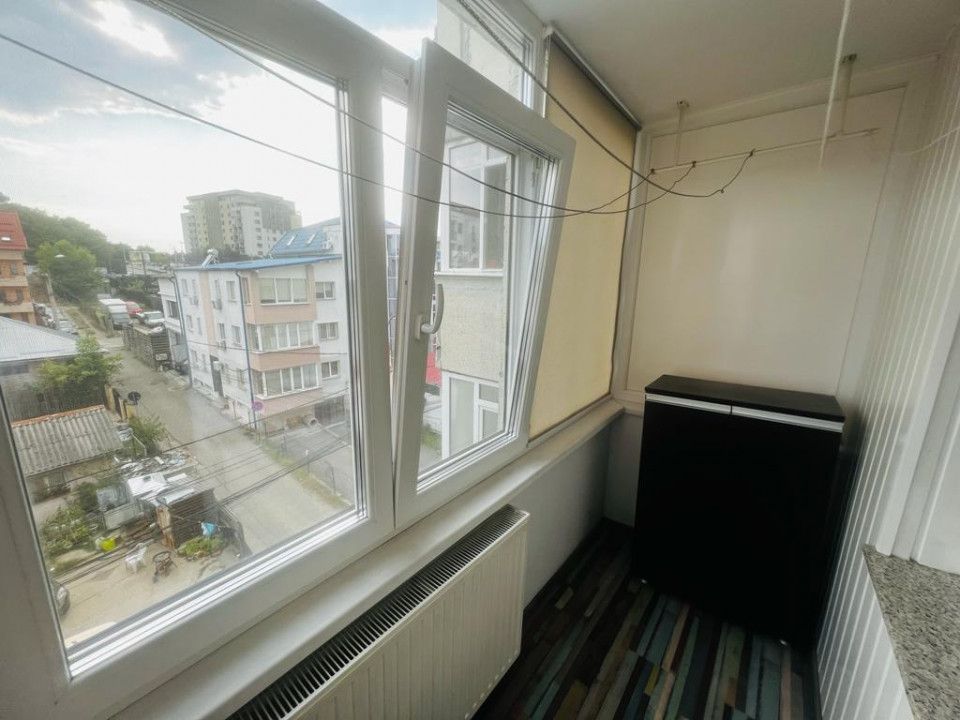 Inchiriere apartament modern, spatios, zona centrala, Teilor - Poză 5