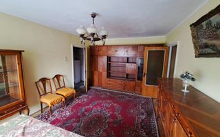 100 mp Ultra-Central: Apartament 4 Camere pe Bd. Independenței (Fără Risc) - Poză 1