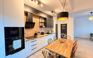 PRIMA INCHIRIERE. Casa moderna si cocheta. Curte amenajata. Loc de parcare. - Poză 7