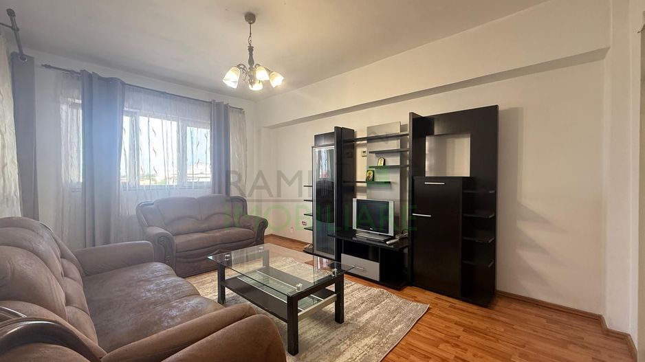 Apartament 3 camere decomandat cu 2 băi în Calea București - Poză 2