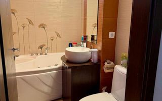 Apartament cu 4 camere cu vedere spre cris - Poză 8