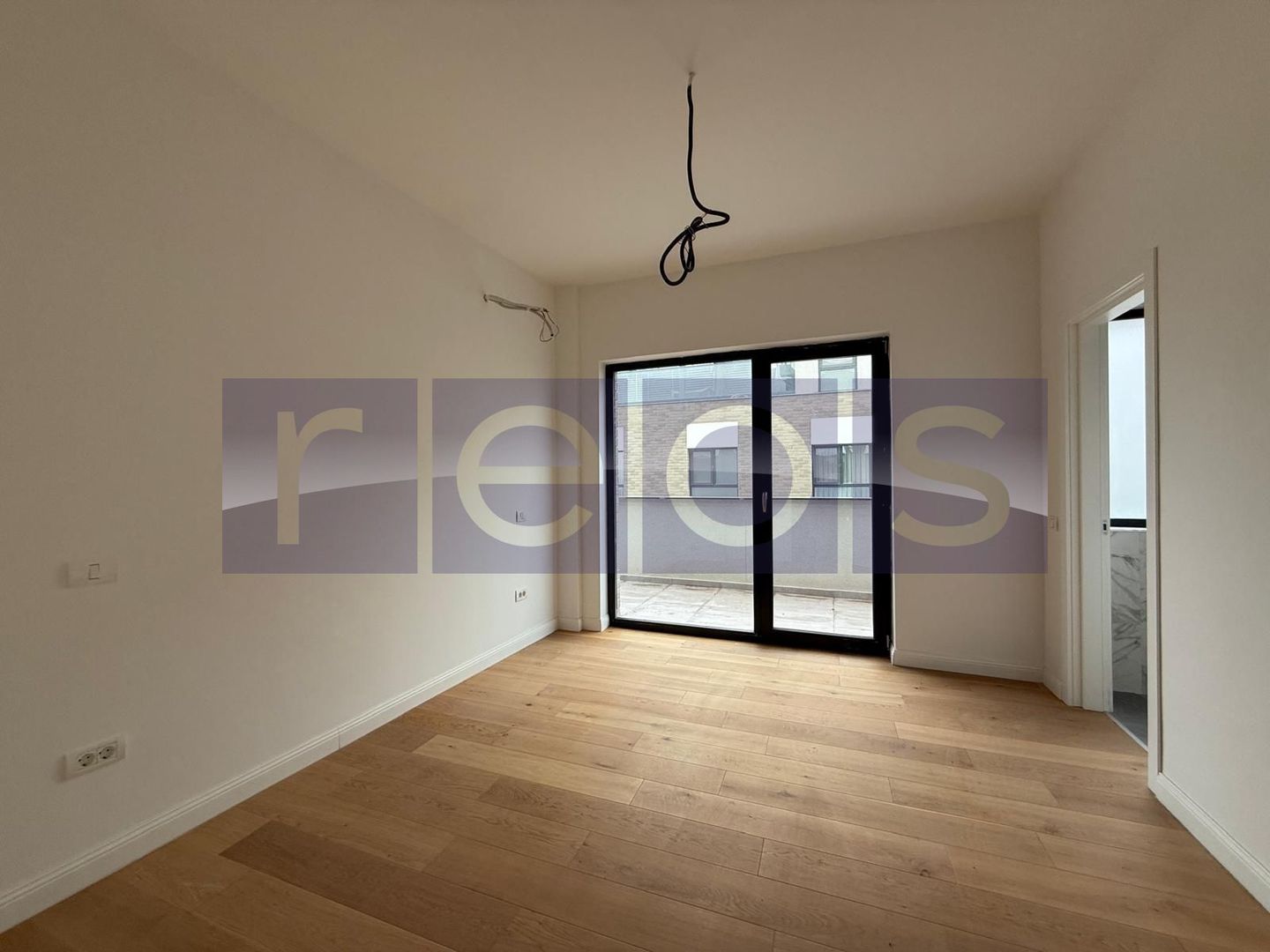 VANZARE TRIPLEX  VEDERE LA LAC | 4 CAMERE | TERASA 50MP | PIPERA | LUX - Poză 3