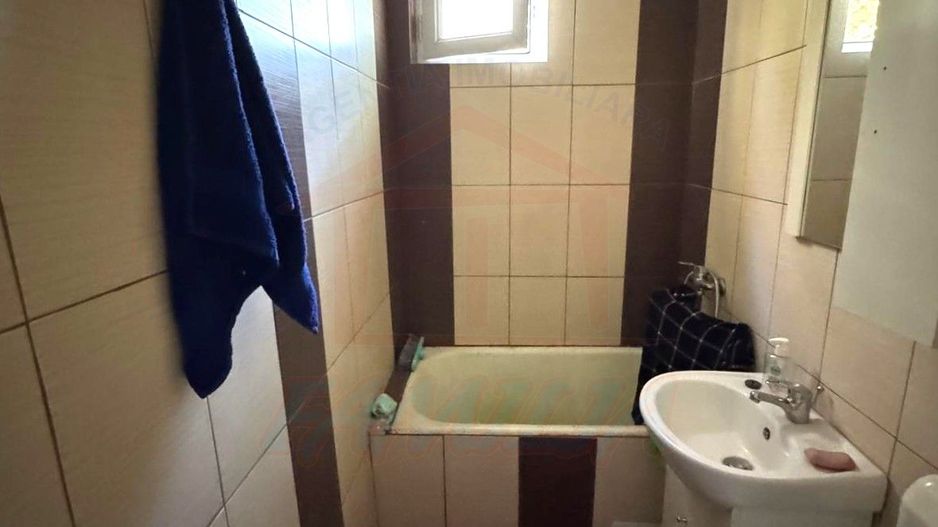 Apartament 2 camere, semidecomandat, etaj 1, Micro 19 - Poză 3