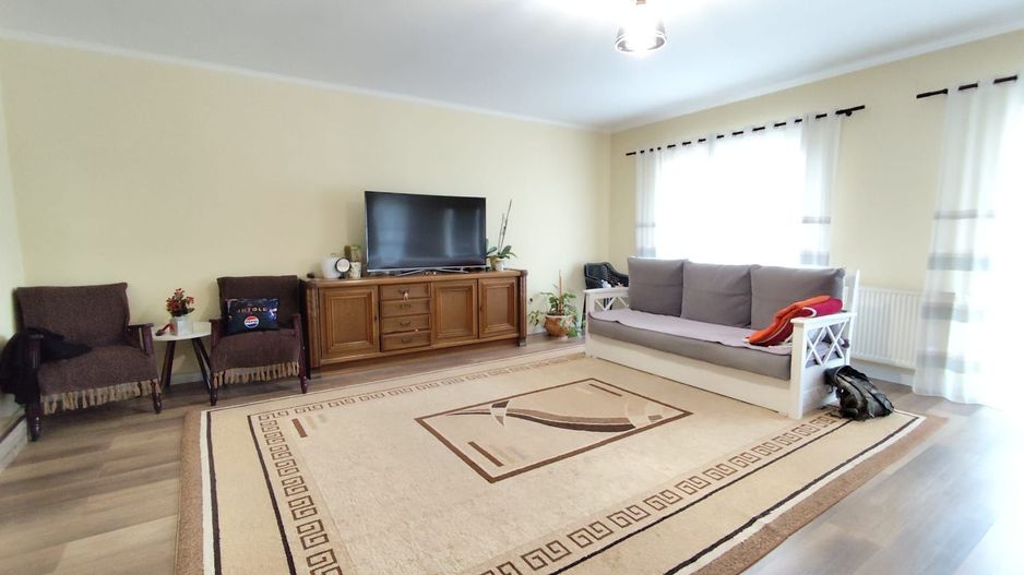 Duplex  Finisat Borhanci, str Romul Ladea - Poză 2