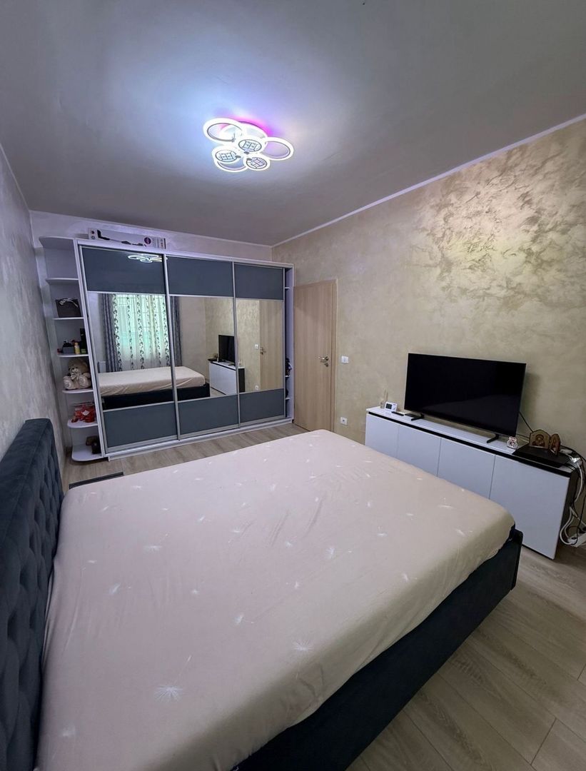 Giroc-Neptun | 2 Camere | Bucatarie inchisa | Curte proprie | Mobilat si Utilat - Poză 1