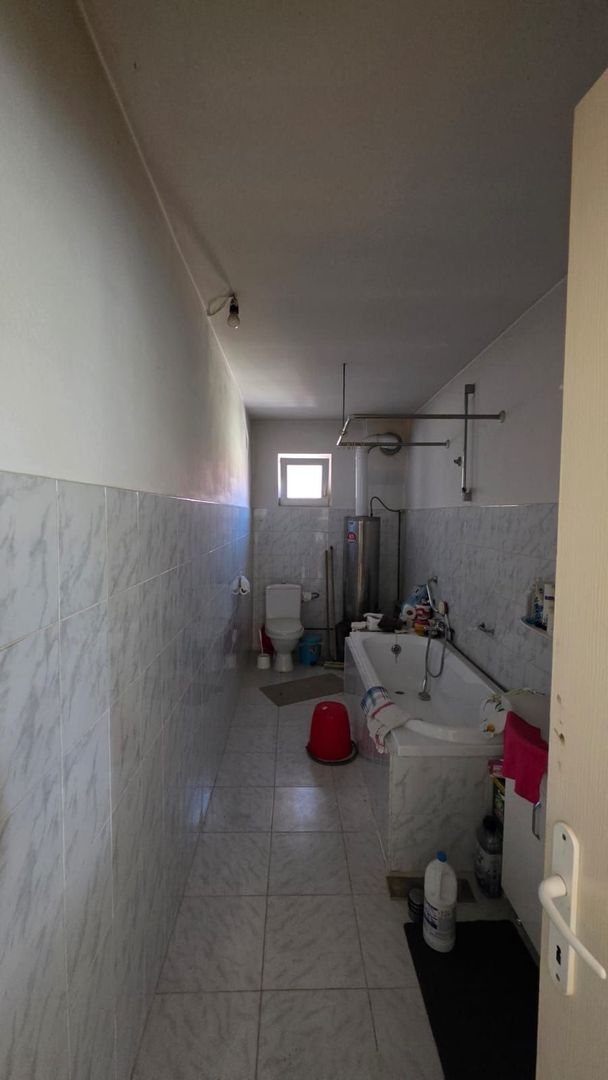 Casa de vanzare in Petresti la 68.000 euro - Poză 5