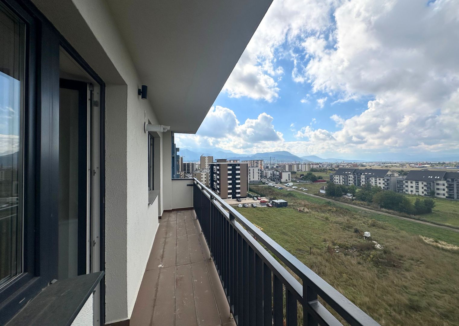 Apartament tip studio cu bucătăria mobilată zona Coresi Brasov - Poză 13