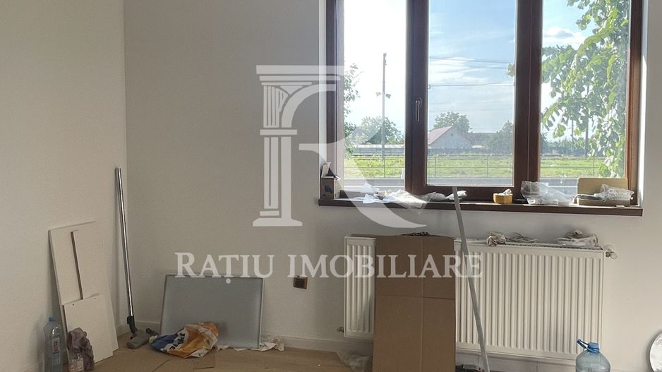 Casă de închiriat | Dublu front stradal | Iosia | Oradea - Poză 13