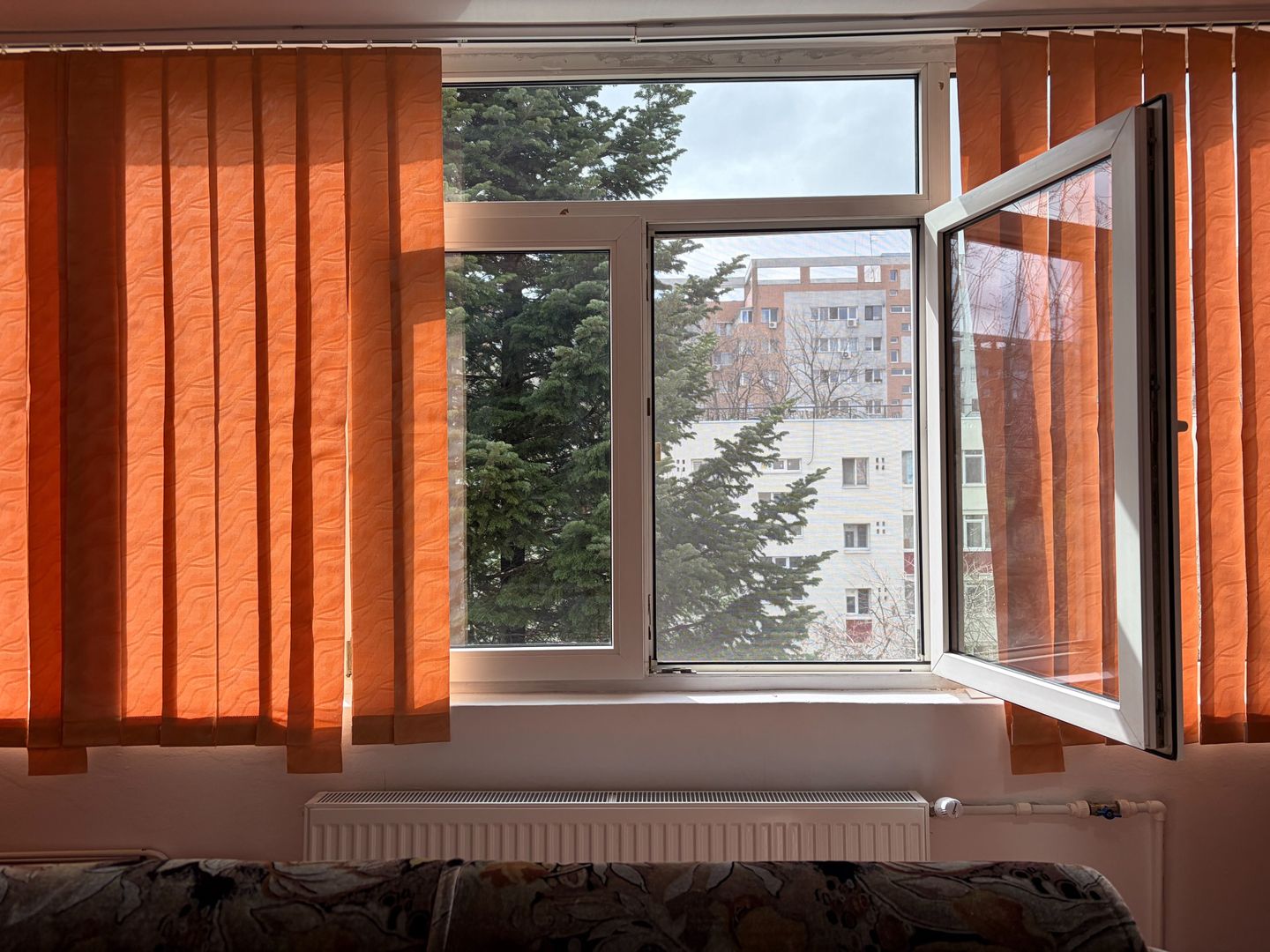 Apartament spatios cu trei camere, Piata Straduintei, 115.000€ - Poză 3