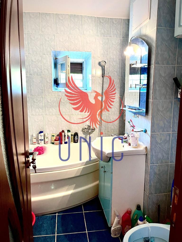 4 camere decomandate, Hanul Craiovitei - Poză 6