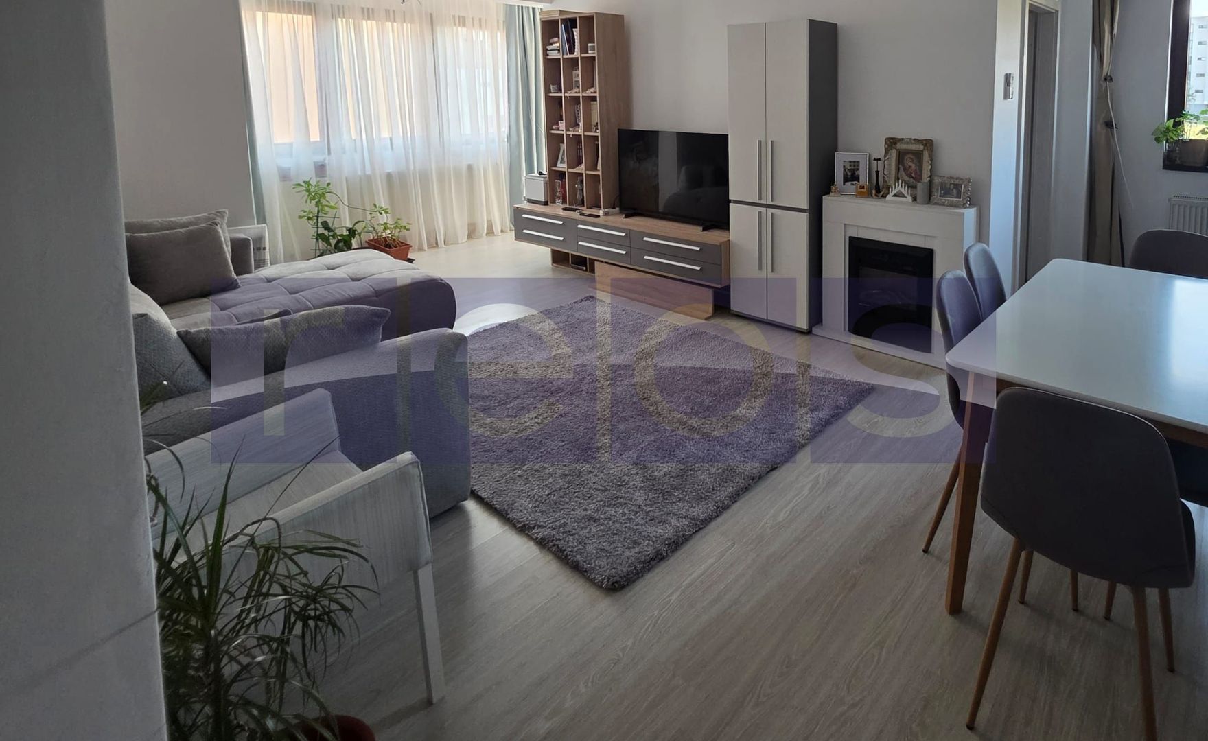 VANZARE 4 CAMERE -CARTIERUL LATIN   - 2x loc parcare - Poză 2