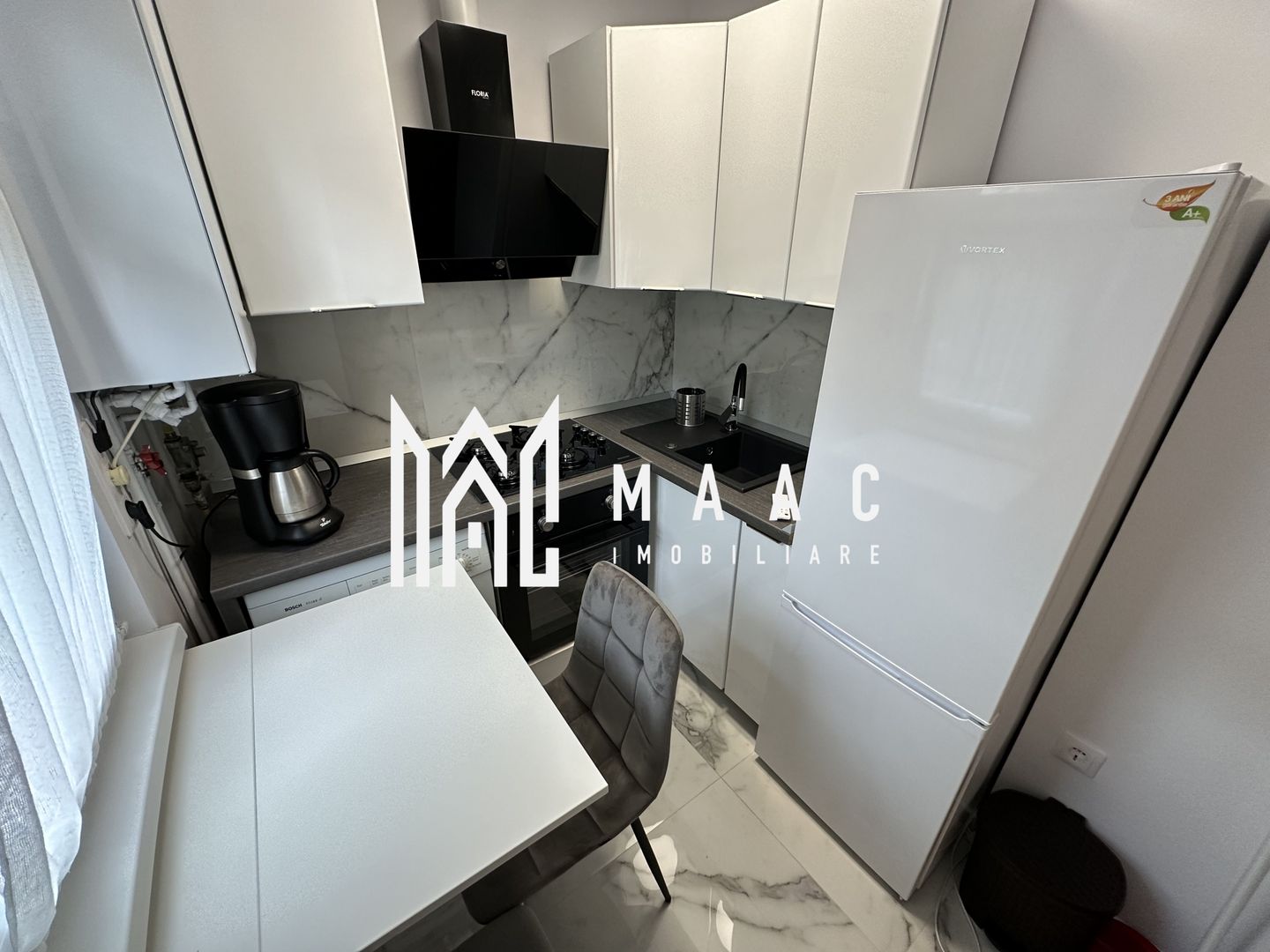 Apartament | Etaj 1 | Balcon | Renovat | Vasile Aaron - Poză 11