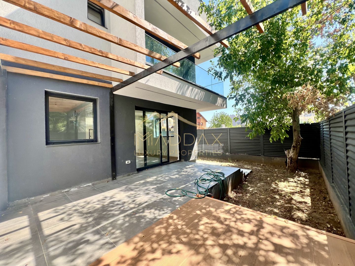 Vilă **6 camere  **451mp // Zona Iancu Nicolae - Poză 104