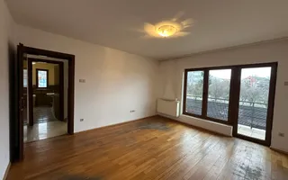 Apartament cu 3 camere decomandate si 3 terase in zona Andrei Muresanu - Poză 13